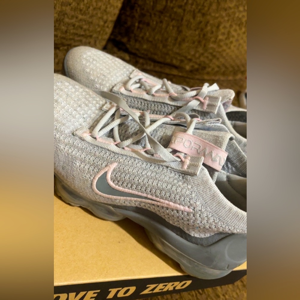 Vapoxmax Air knit 2021size 4.5 in excellent condition.